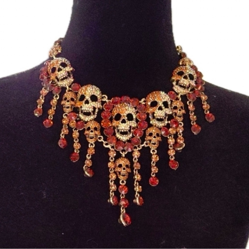 👉✨️ Natasha skull  Statement rhinestone Necklace with Red and Gold Accents